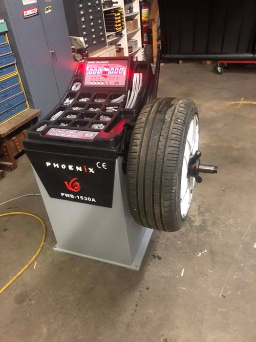 Phoenix Wheel Balancer at Kearsage Truck and Auto in Warner NH