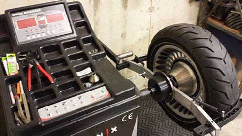 Power Stroke Cycle in NH Phoenix Tire Balancer