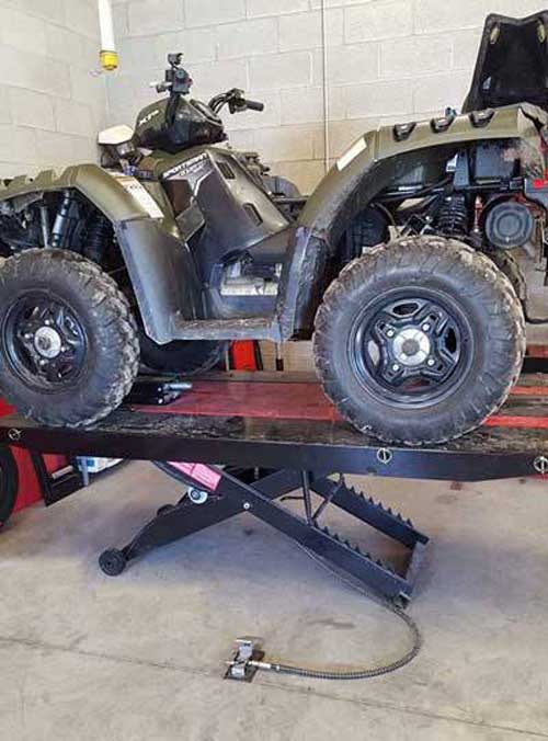 Polaris Sportsman ATV on PRO 1200SEMAX Lift Table