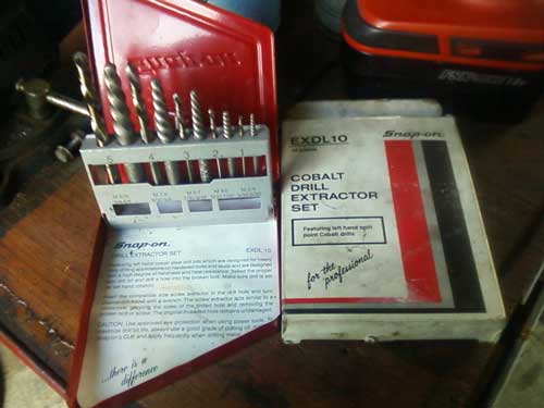 Screw extractor set