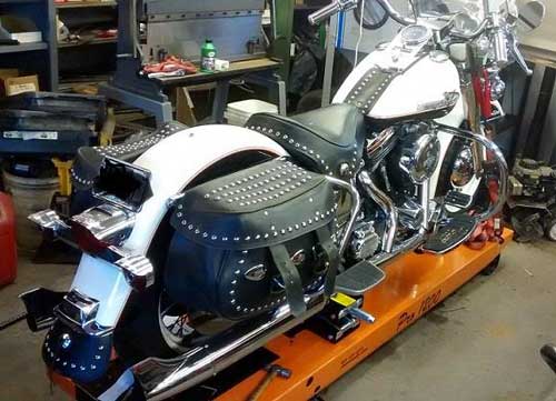 Softtail Harley Davidson on PRO 1200 Motorcycle Lift