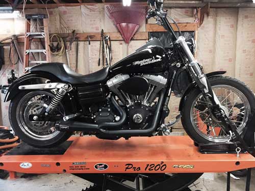 Harley-Davidson-FXDB-Dyna-Street-Bob-PRO-1200-lift