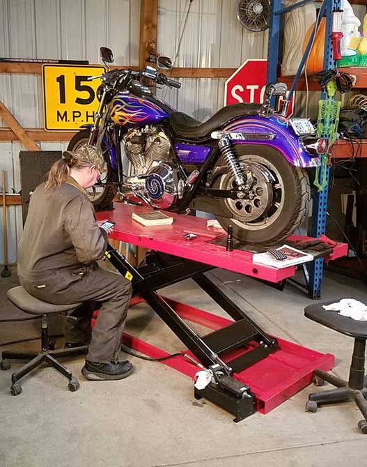 Working on FXRS Harley Davidson using PRO 2500 lift