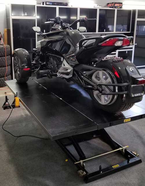 Spyder on 2000E Electric Lift Table