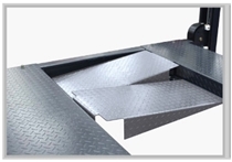 Aluminum drive in ramp