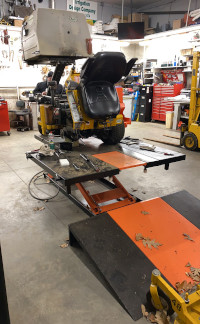 PRO 2500U Mower Lift Review + Photo from Bill in Maine