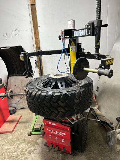 Black Diamond Tire Changer Shared by Customer Evan of Waitsfield, VT