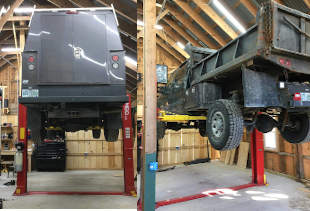 Box Truck and Dump Truck on BP-10 Base Plate Lift