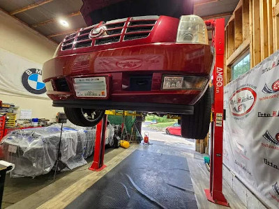 Amgo OHX-10H 2 post lift with Escalade Gordon A.