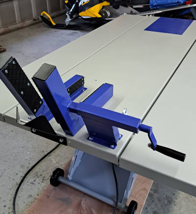 Randy's PRO 1000 Motorcycle ATV Lift Table Painted Blue Vise