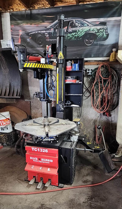 223 Auto Repair shares pic of their Black Diamond Tire Changer TC1326AA