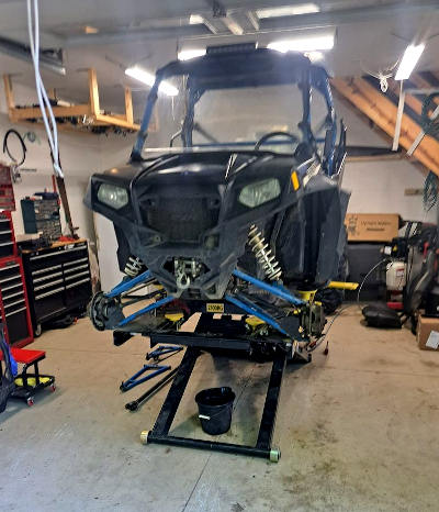 UTV MR06 Midrise Lift